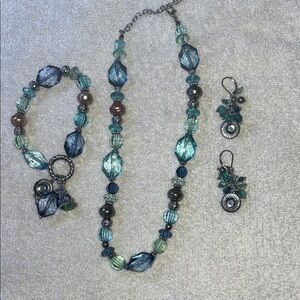Elegant Blue and Silver Jewelry Set